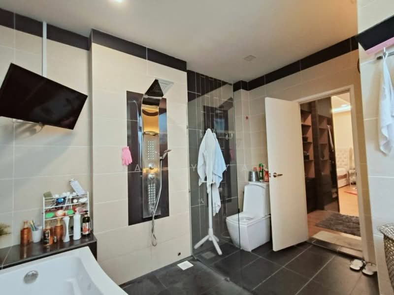 Semi-Detached House for Sale in Taman Nusa Bestari (Iskandar Puteri (Nusajaya)) - Danny Yap - Bathroom - PropertyGuru.com.my