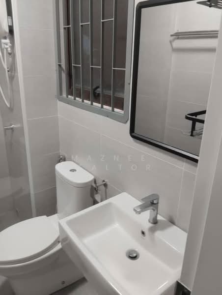 Kondominium untuk Disewa di Ayden Townhouse Warisan Puteri - Maznee Realtor - Bathroom - PropertyGuru.com.my