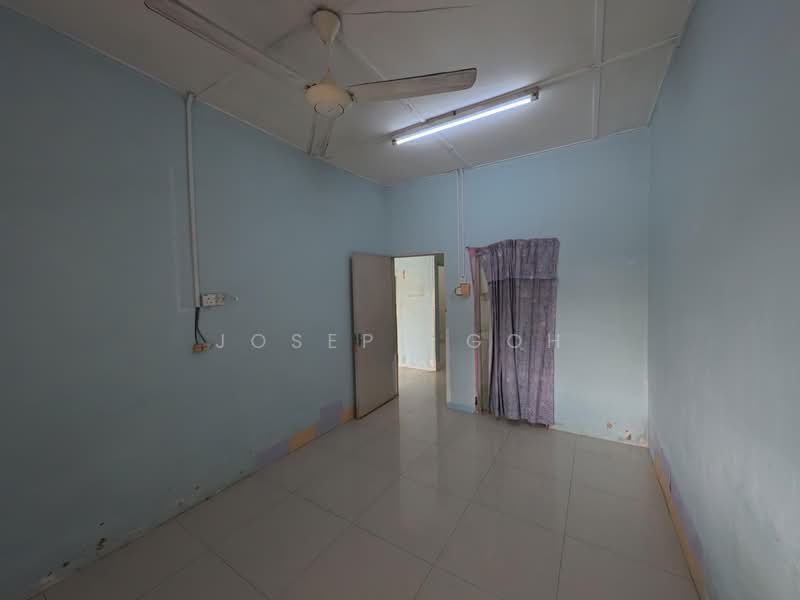1-storey Terraced House for Sale in Taman Universiti (Skudai) - Joseph Goh - Interior - PropertyGuru.com.my