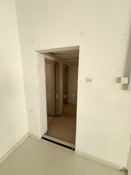 Retail Space for Rent in Bangi Sentral (Bandar Baru Bangi) - Vincent Lee - Interior - PropertyGuru.com.my