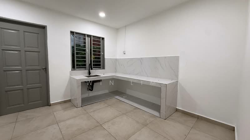 Rumah Teres 2 Tingkat untuk Dijual di Taman Gunung Emas (Labis) - Win Lim - Kitchen - PropertyGuru.com.my
