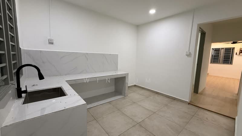Rumah Teres 2 Tingkat untuk Dijual di Taman Gunung Emas (Labis) - Win Lim - Kitchen - PropertyGuru.com.my