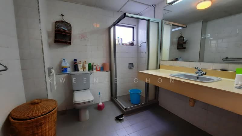 Bungalow for Sale in Taman Desa (Kuala Lumpur) - Kweenie Chong - Bathroom - PropertyGuru.com.my