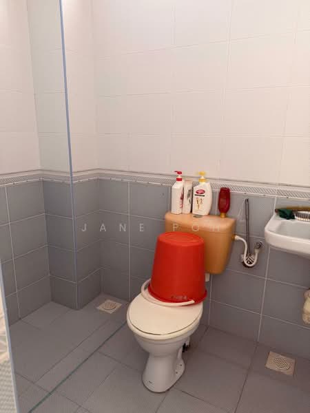 Rumah Berkembar untuk Dijual di Kluang (Johor) - Jane Poh - Bathroom - PropertyGuru.com.my