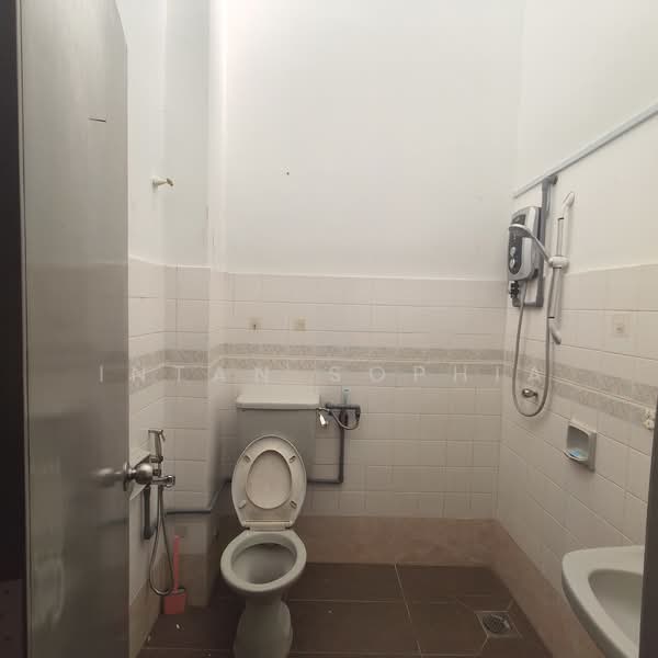 2-storey Terraced House for Sale in Usj 6 (Subang Jaya) - Intan Sophia - PropertyGuru.com.my