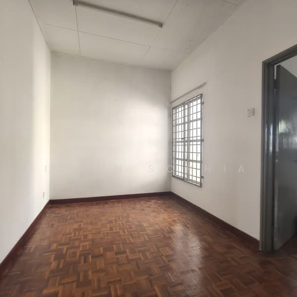 2-storey Terraced House for Sale in Usj 6 (Subang Jaya) - Intan Sophia - PropertyGuru.com.my
