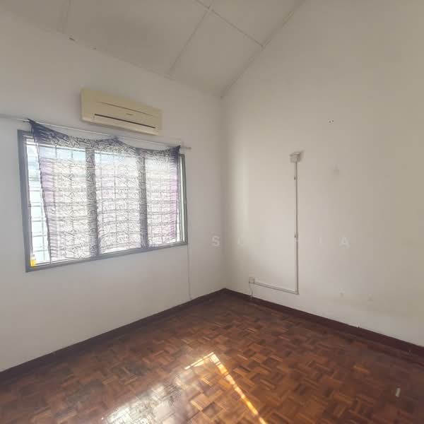 2-storey Terraced House for Sale in Usj 6 (Subang Jaya) - Intan Sophia - PropertyGuru.com.my