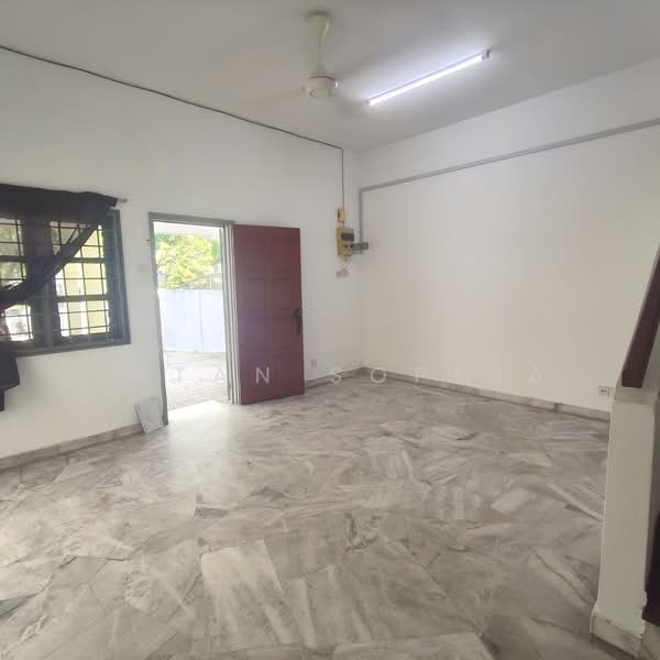 2-storey Terraced House for Sale in Usj 6 (Subang Jaya) - Intan Sophia - PropertyGuru.com.my