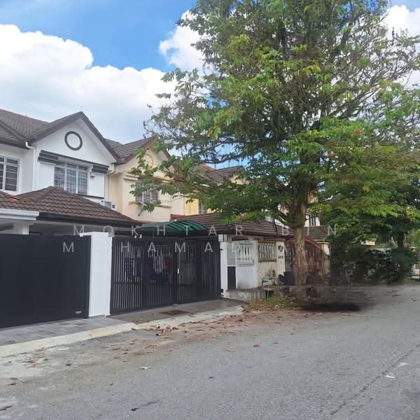 Rumah Teres untuk Dijual di Bandar Kinrara Seksyen 5 (Bandar Kinrara) - Mokhtar Bin Mohamad Akhir - Exterior - PropertyGuru.com.my
