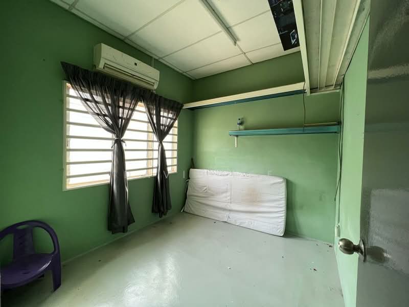 Rumah Teres 1 Tingkat untuk Dijual di Nibong Tebal (Penang) - David Lee - Bedroom - PropertyGuru.com.my