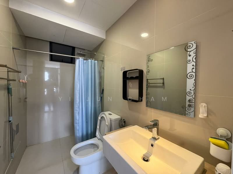 Servis Apartment untuk Disewa di United Point (Residensi Berpadu) - Yi Jun Cham - Bathroom - PropertyGuru.com.my