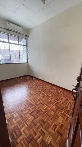 Rumah Teres 2 Tingkat untuk Disewa di Taman Johor Jaya (Johor Bahru) - Seven Tay - PropertyGuru.com.my