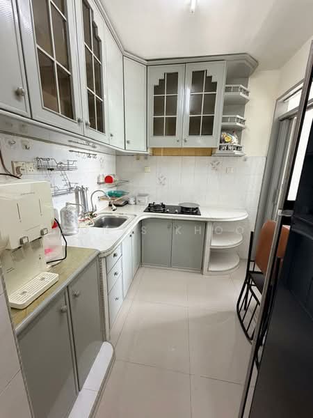 Pangsapuri untuk Disewa di Desa Permata Pearl Block 9 - Agnes Khoo - Kitchen - PropertyGuru.com.my