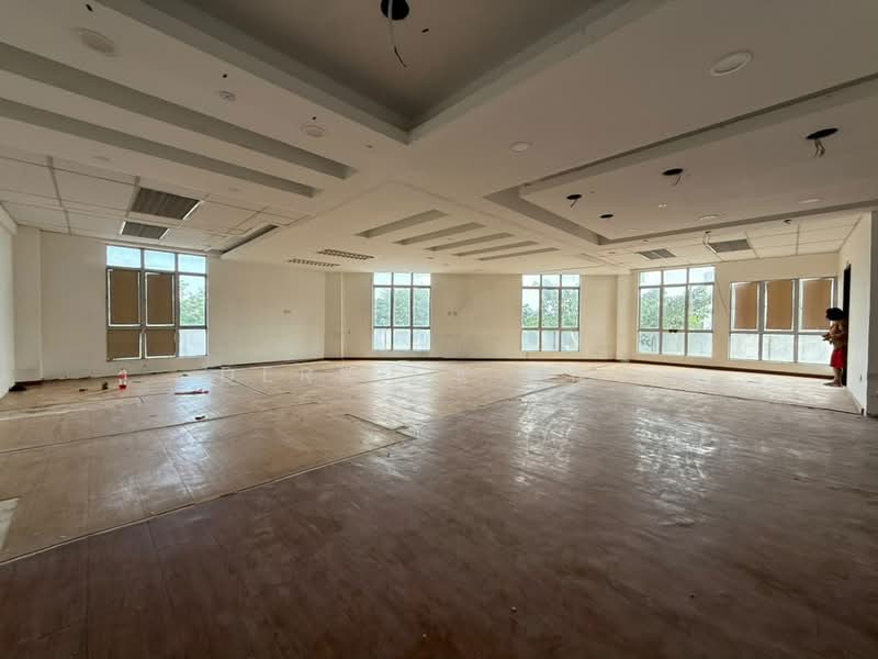 Shop for Rent in U5,Taman Subang Perdana (Shah Alam) - Derrick Ang - Interior - PropertyGuru.com.my