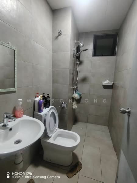 Service Residence for Sale at KL Traders Square - Wilson Ong - Bathroom - PropertyGuru.com.my