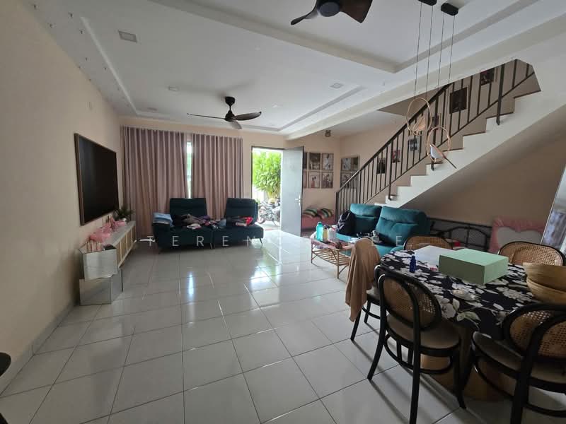 2-storey Terraced House for Rent in Bandar Bukit Raja (Klang) - Terence Lee - Living Room - PropertyGuru.com.my