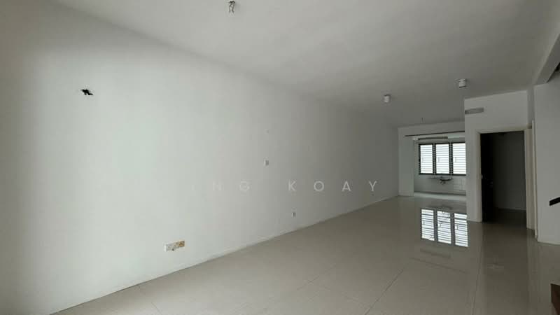Rumah Teres 3 Tingkat untuk Dijual di Gelugor (Penang) - Ping Koay - Living Room - PropertyGuru.com.my
