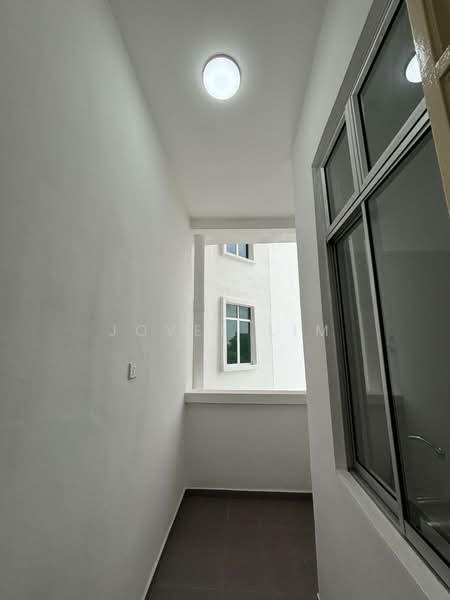 Apartment for Sale at Seri Molek Perdana - Jovel Lim - Corridor - PropertyGuru.com.my