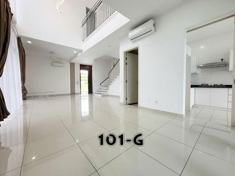 Semi-Detached House for Sale in Setia Alam (Selangor) - Alex Lee - Living Room - PropertyGuru.com.my