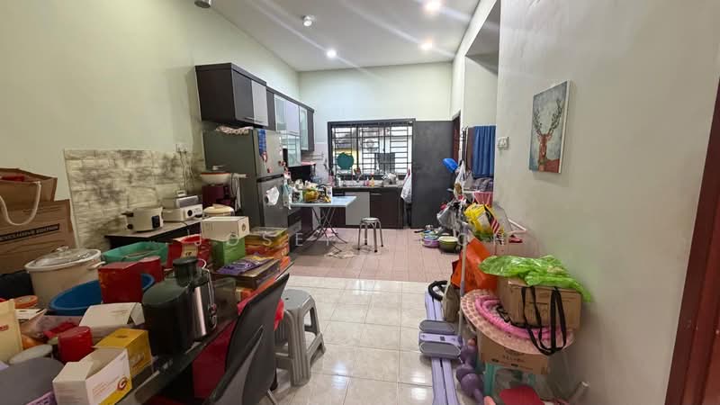 1-storey Terraced House for Sale in Taman Universiti (Skudai) - Joseph Goh - Kitchen - PropertyGuru.com.my