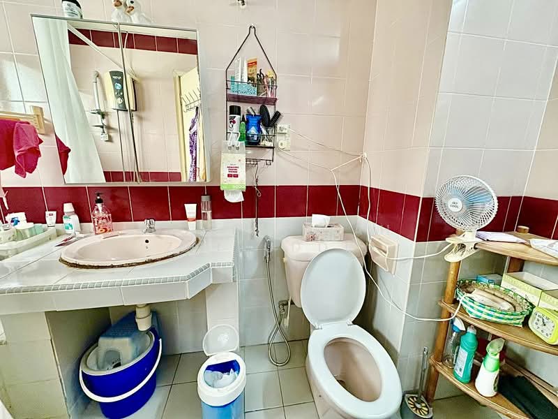 Kondominium untuk Dijual di Sri Alam Condominium - NORFADILAH ZAINUDDIN - Bathroom - PropertyGuru.com.my