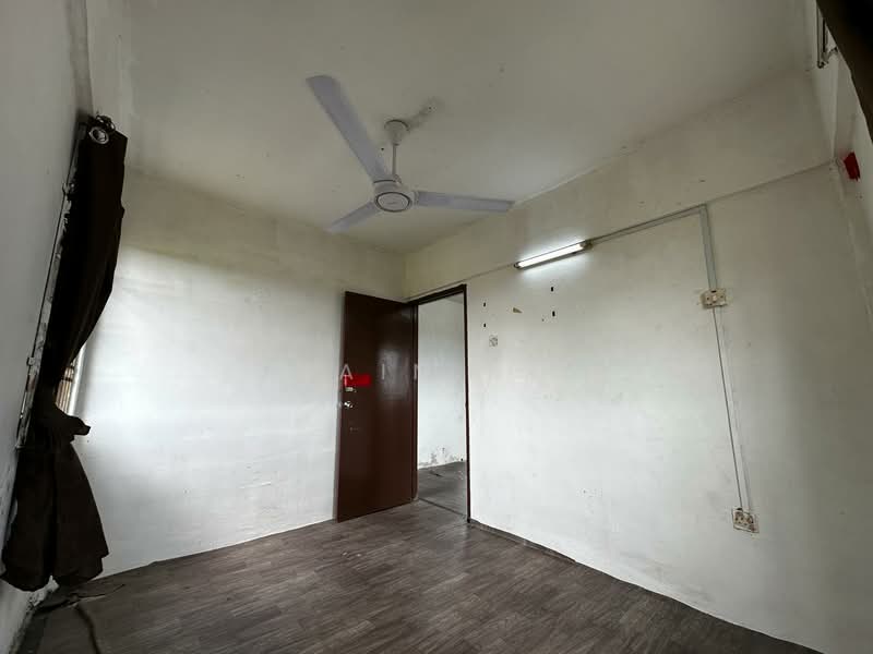 Rumah Flat untuk Dijual di Ketapang Flat - Rain Ng - Interior - PropertyGuru.com.my