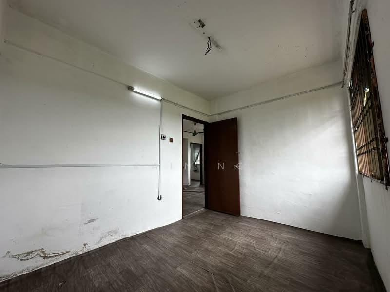 Rumah Flat untuk Dijual di Ketapang Flat - Rain Ng - Interior - PropertyGuru.com.my