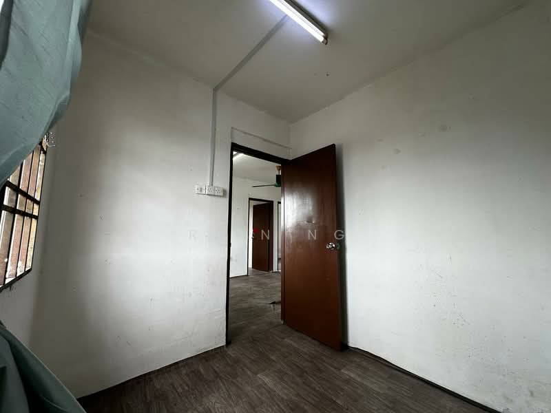 Rumah Flat untuk Dijual di Ketapang Flat - Rain Ng - Interior - PropertyGuru.com.my
