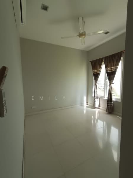 Bungalow for Rent in Sunway Damansara (Kota Damansara) - Emily Kho - Living Room - PropertyGuru.com.my