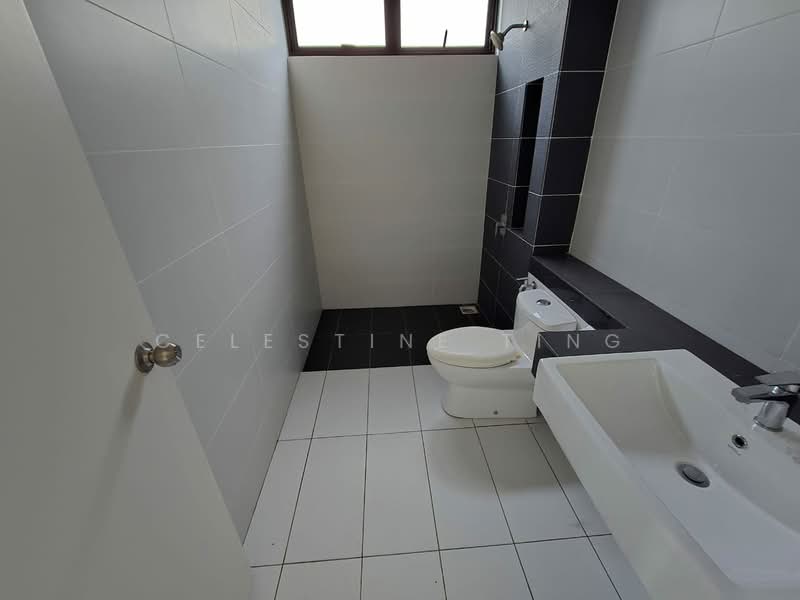 Rumah Berkembar untuk Dijual di Eco Majestic (Semenyih) - Celestine Ting - Bathroom - PropertyGuru.com.my