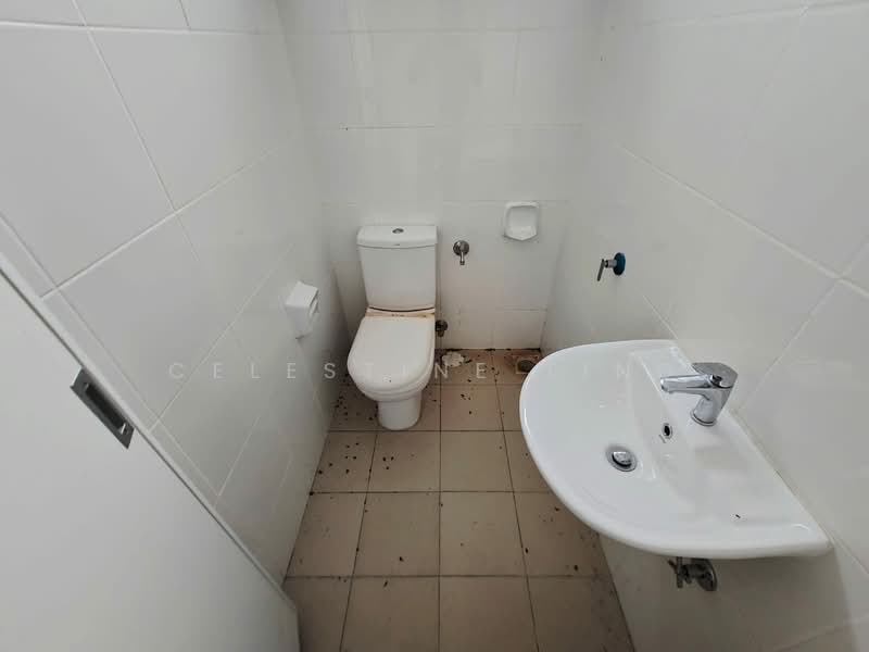 Rumah Berkembar untuk Dijual di Eco Majestic (Semenyih) - Celestine Ting - Bathroom - PropertyGuru.com.my
