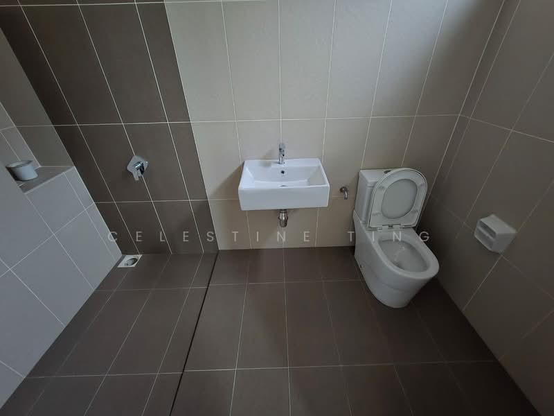 Rumah Berkembar untuk Dijual di Eco Majestic (Semenyih) - Celestine Ting - Bathroom - PropertyGuru.com.my