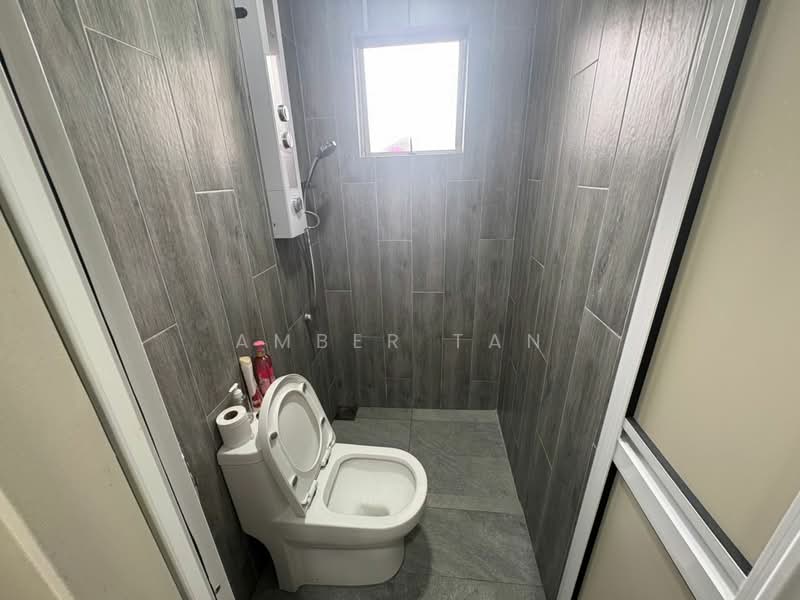3-storey Terraced House for Sale in Bandar Bukit Puchong (Puchong) - AMBER TAN - Bathroom - PropertyGuru.com.my