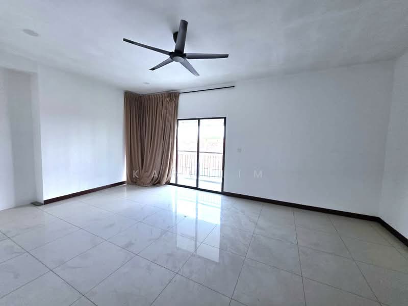 Rumah Berkembar untuk Dijual di Taman Nusa Idaman (Iskandar Puteri (Nusajaya)) - Karl Lim - Living Room - PropertyGuru.com.my