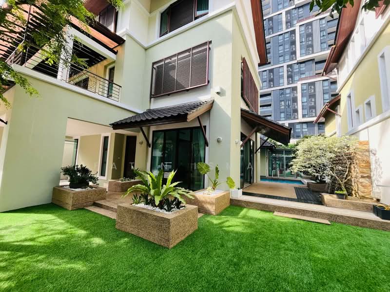 Bungalow for Rent in Mont Kiara (Kuala Lumpur) - Fatin Ismail - Exterior - PropertyGuru.com.my