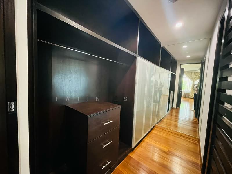 Bungalow for Rent in Mont Kiara (Kuala Lumpur) - Fatin Ismail - Corridor - PropertyGuru.com.my