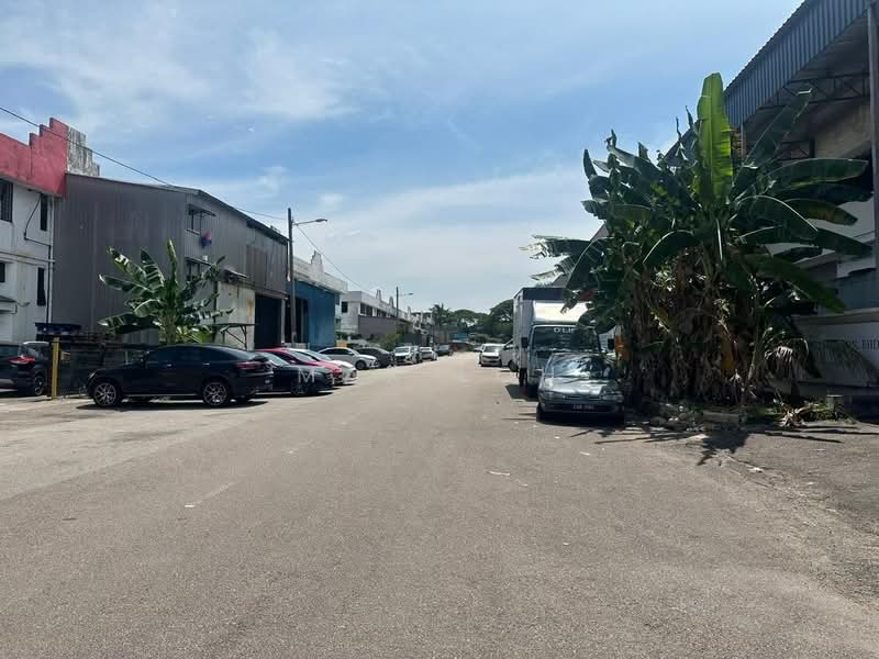 Terrace Factory for Sale in Taman Desa Cemerlang (Ulu Tiram) - Max Loh - Exterior - PropertyGuru.com.my