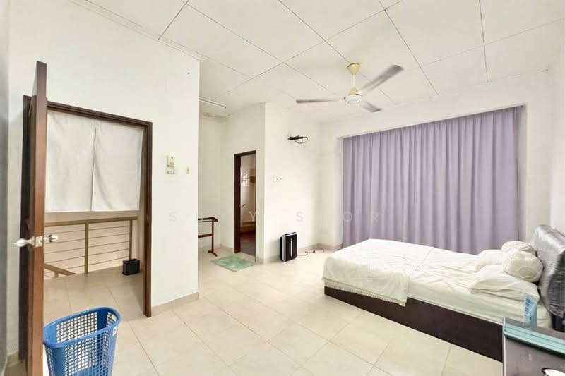 2-storey Terraced House for Sale in Bandar Indahpura (Kulai) - Suny Sior - Bedroom - PropertyGuru.com.my