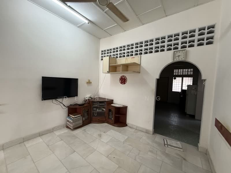 Semi-Detached House for Sale in Jalan Parit Masjid (Pontian) - Derrick Ng - Living Room - PropertyGuru.com.my