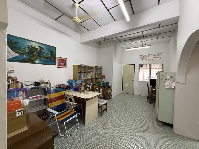 Semi-Detached House for Sale in Jalan Parit Masjid (Pontian) - Derrick Ng - Interior - PropertyGuru.com.my