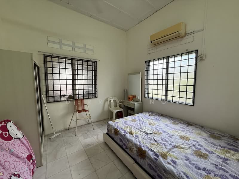Semi-Detached House for Sale in Jalan Parit Masjid (Pontian) - Derrick Ng - Bedroom - PropertyGuru.com.my