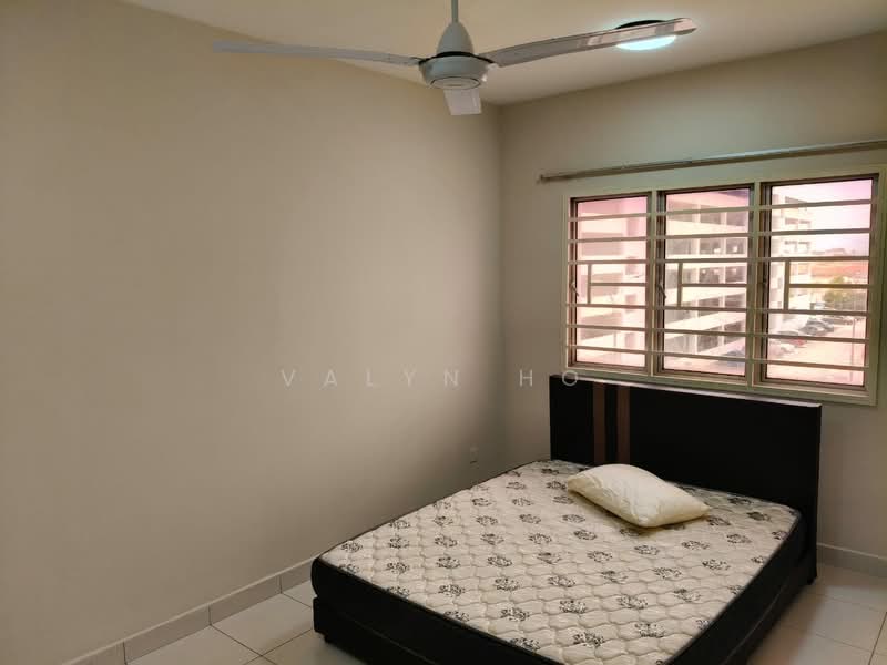Pangsapuri untuk Disewa di Karisma @ Eco Majestic - Valyn Ho - Bedroom - PropertyGuru.com.my