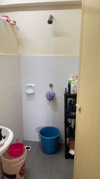 Pangsapuri untuk Dijual di Idaman Seroja - Tony Cheah - Bathroom - PropertyGuru.com.my