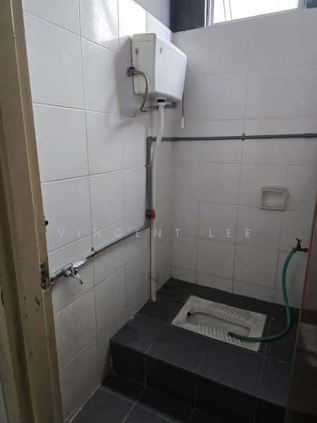 Shop for Rent in Taman Putra Sulaiman (Ampang) - Vincent Lee - Bathroom - PropertyGuru.com.my
