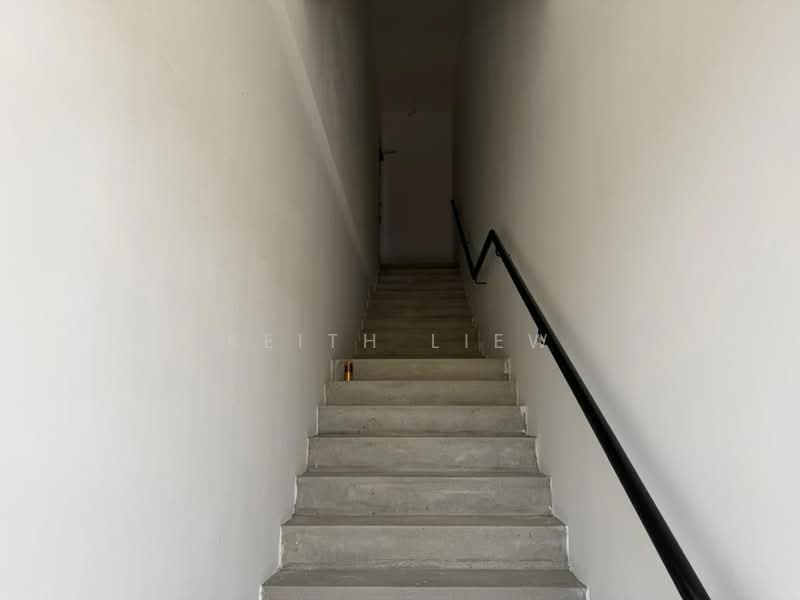 Shop / Office for Sale in Dengkil (Selangor) - Keith Liew - Corridor - PropertyGuru.com.my
