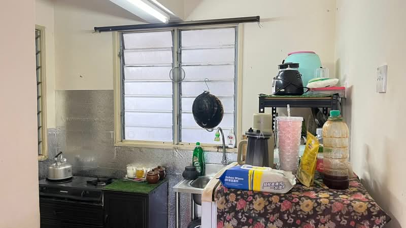 Pangsapuri untuk Dijual di Idaman Seroja - Tony Cheah - Kitchen - PropertyGuru.com.my