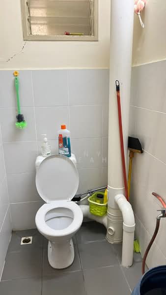 Pangsapuri untuk Dijual di Idaman Seroja - Tony Cheah - Bathroom - PropertyGuru.com.my