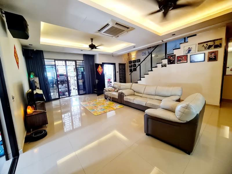 Rumah Teres 2.5-Tingkat untuk Dijual di Taman Meranti Jaya (Puchong) - John Lee - Living Room - PropertyGuru.com.my
