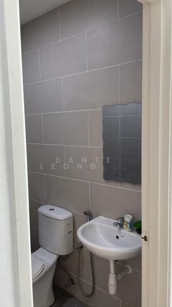 Service Residence for Rent at Kiara Plaza - Dante Leong Zhenwen - Bathroom - PropertyGuru.com.my