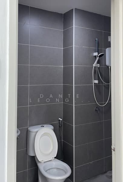 Service Residence for Rent at Kiara Plaza - Dante Leong Zhenwen - Bathroom - PropertyGuru.com.my